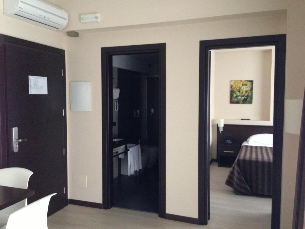Guest House Residence Μεσίνα Δωμάτιο φωτογραφία
