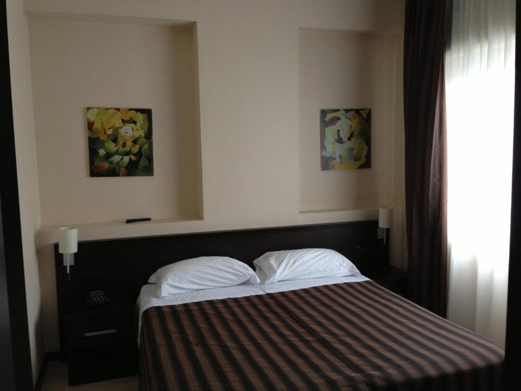 Guest House Residence Μεσίνα Δωμάτιο φωτογραφία